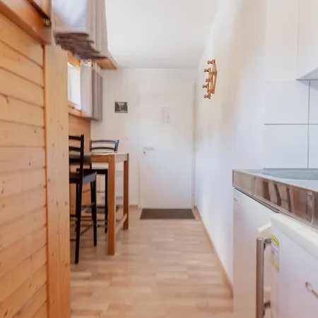Dans Beau Village De Suisse Appartement *